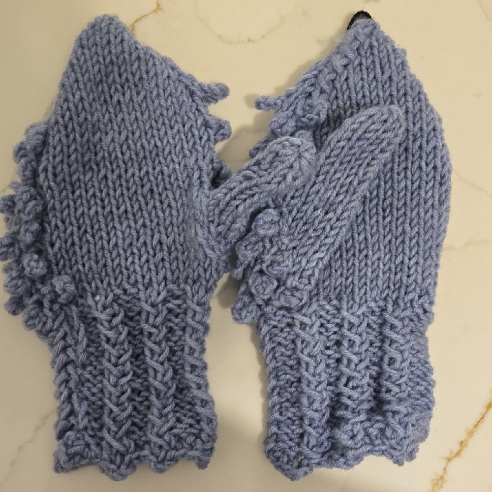 Blue Hedgehog Knit Mittens - Picture 4 of 4